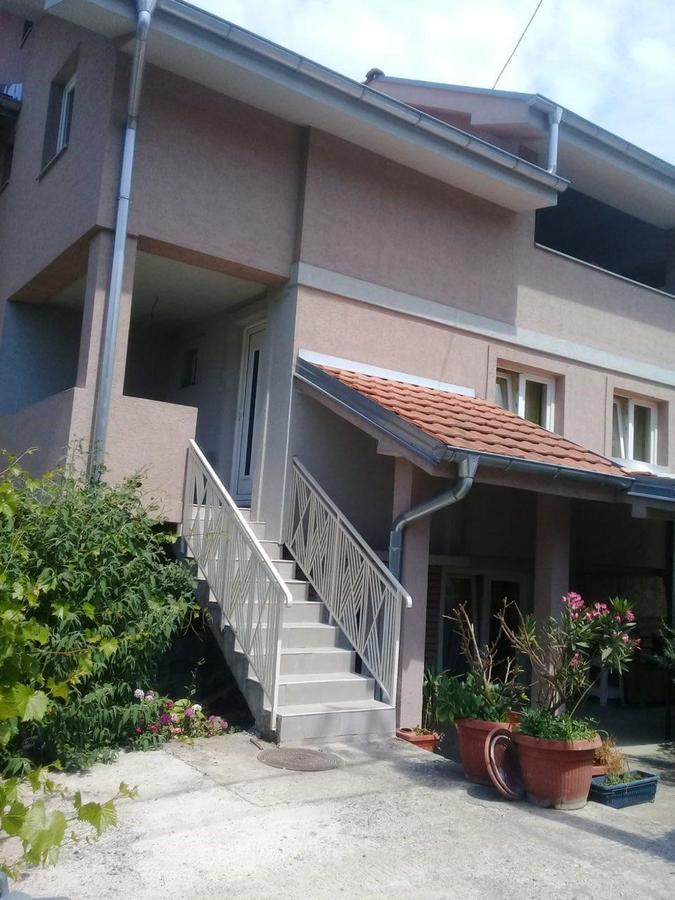 Apartmani Biljana Lazic Vrnjačka Banja エクステリア 写真